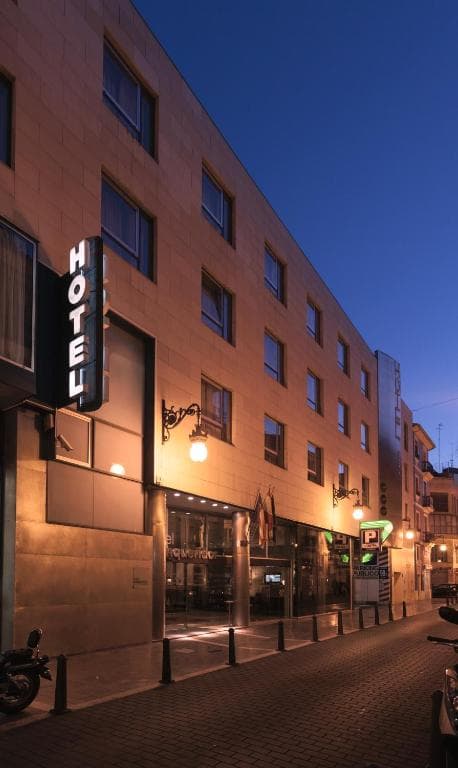 Hotel Conqueridor - 9