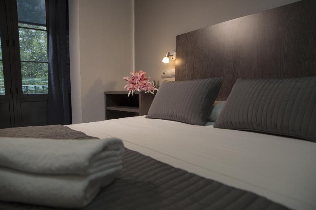 Hostal Ciudad Condal - 26