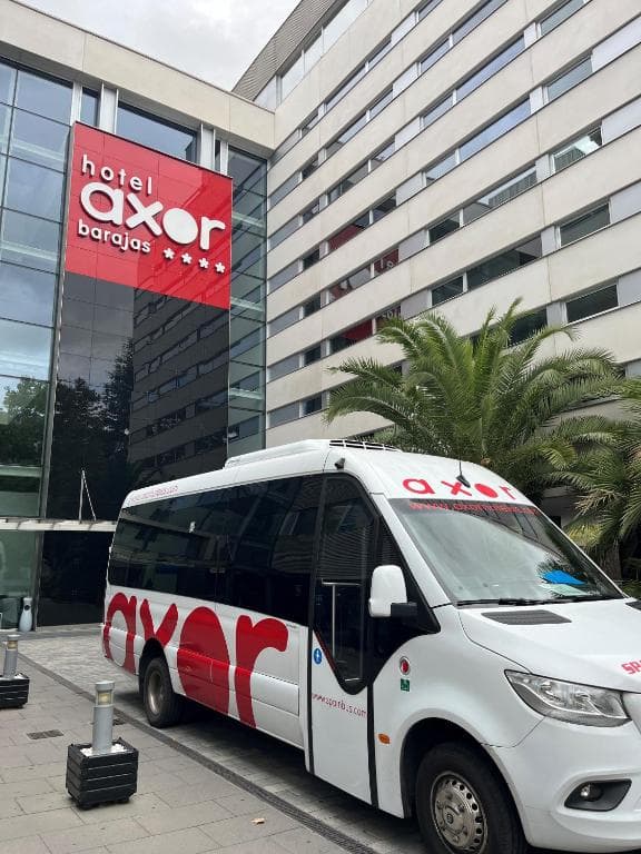 Hotel Axor Feria - 3