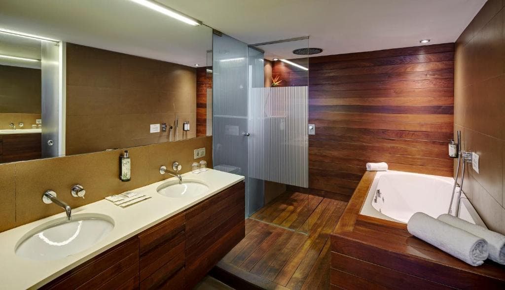 Hotel Sercotel Rosellon - 42