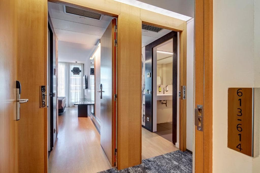 Hotel Sercotel Rosellon - 43