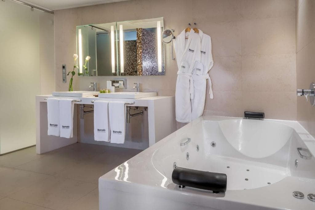 Hotel Barcelo Malaga - 29