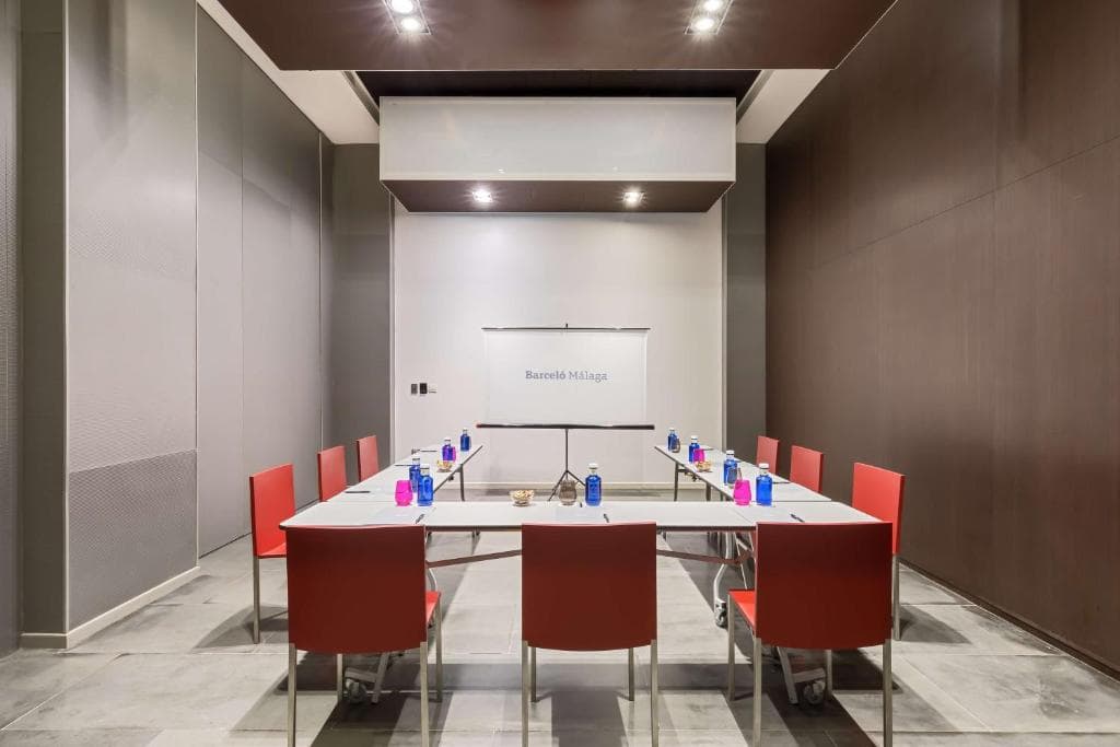 Hotel Barcelo Malaga - 40