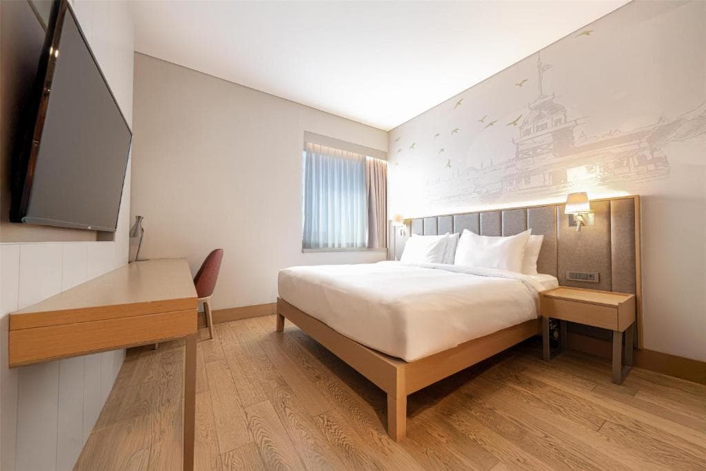 Radisson Hotel Istanbul Harbiye - 2