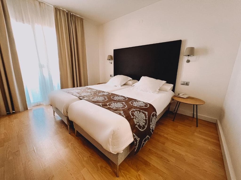 Hotel Fay Victoria Beach - 9