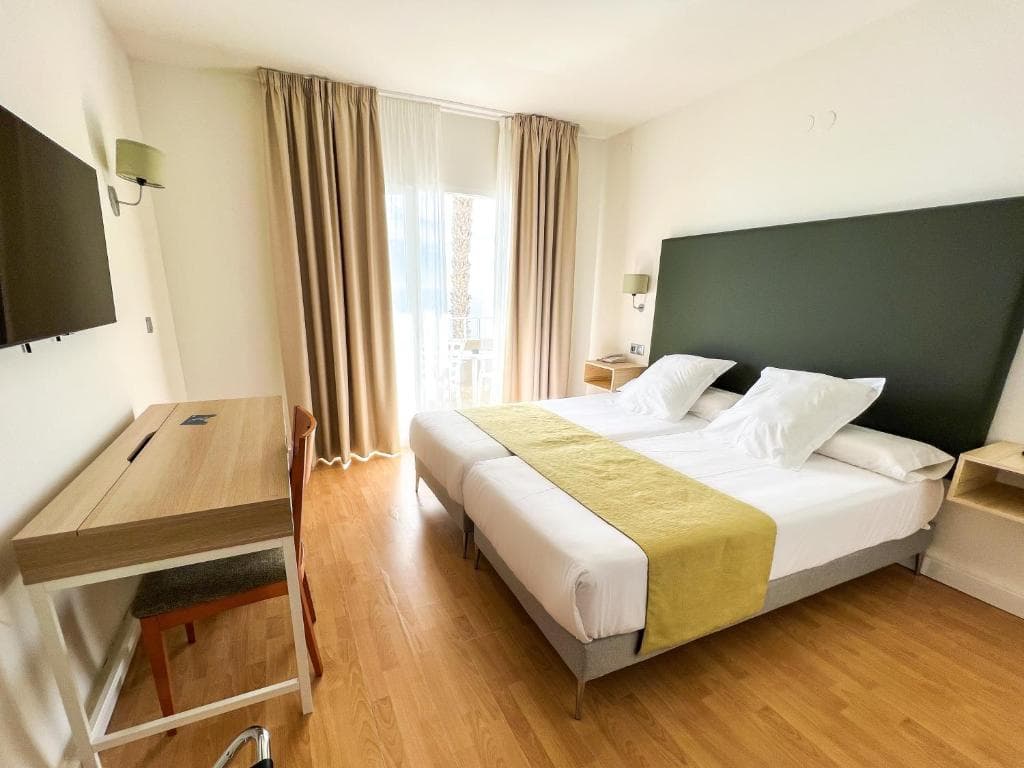 Hotel Fay Victoria Beach - 30