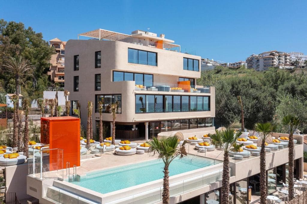 Hotel Higueron Malaga, Curio collection by Hilton - 11