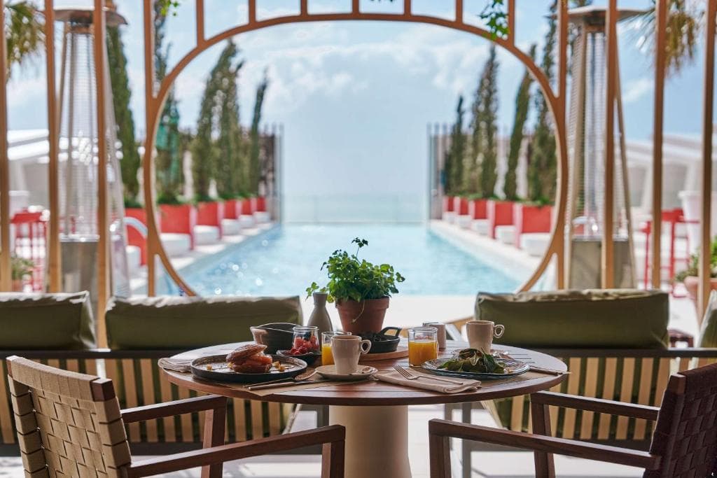 Hotel Higueron Malaga, Curio collection by Hilton - 15