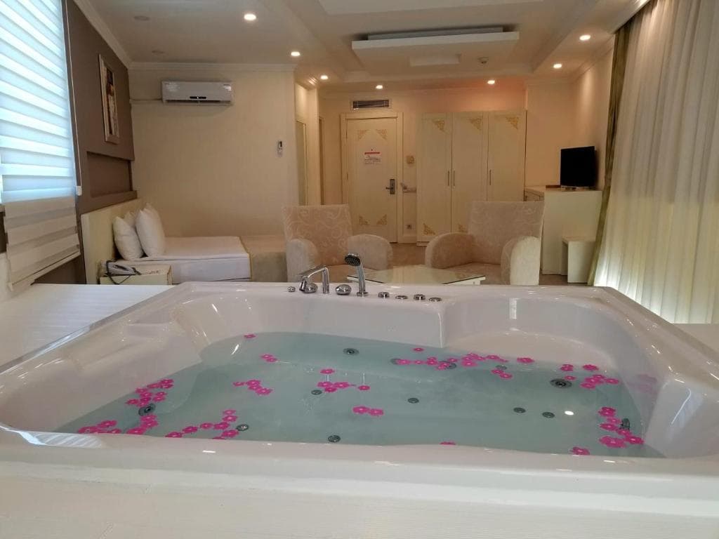 Charter Antalya - Hotel CRYSTAL ADMIRAL - 3