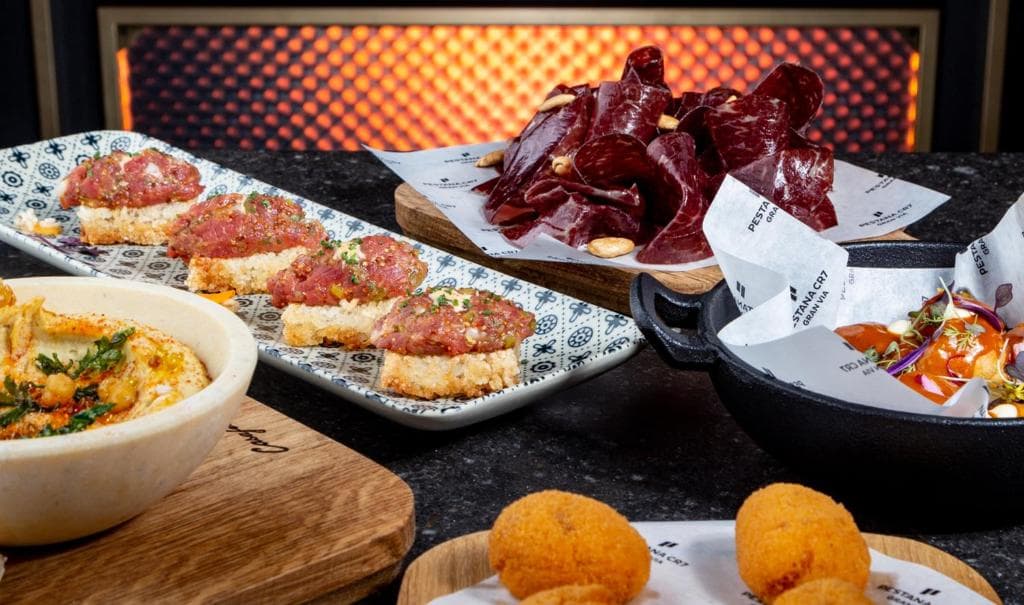 Hotel Pestana CR7 Gran Via Madrid - 36