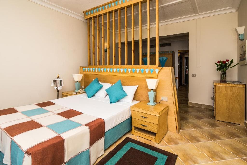 Seagull Beach Resort - Families and Couples Only - 12