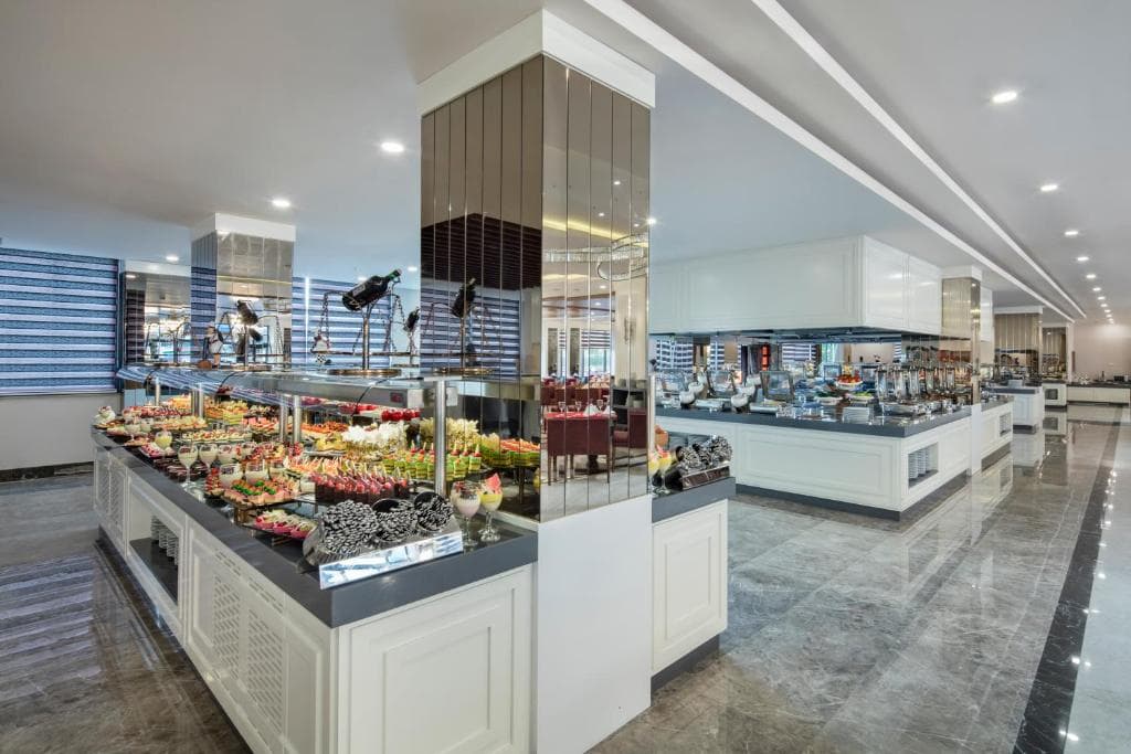 Aydinbey Queen's Palace & Spa Resort - 31