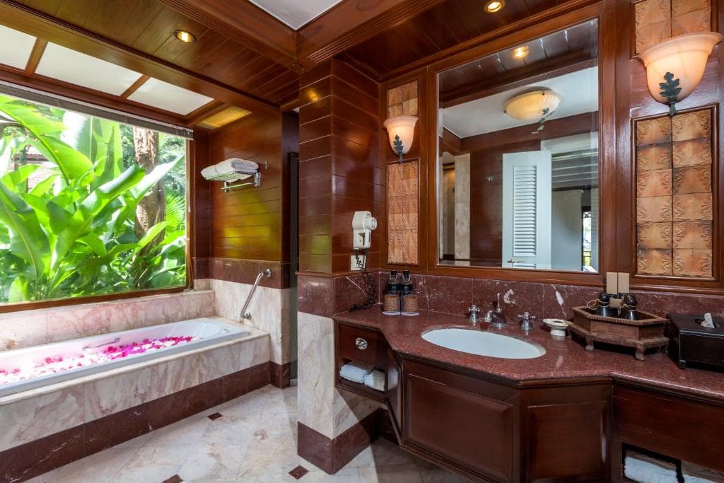 Thavorn Beach Village Resort & Spa Phuket - 38