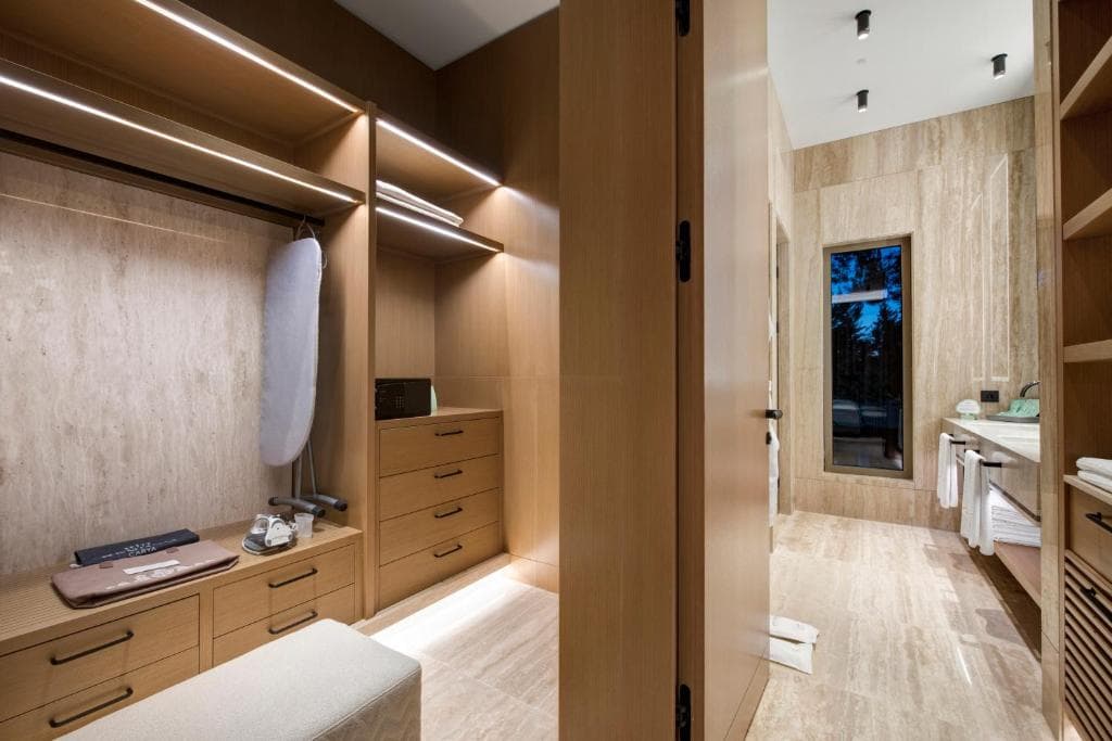 Hotel Regnum The Crown - 25