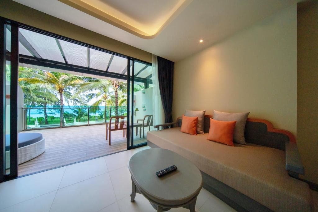 Maikhao Palm Beach Resort - 26