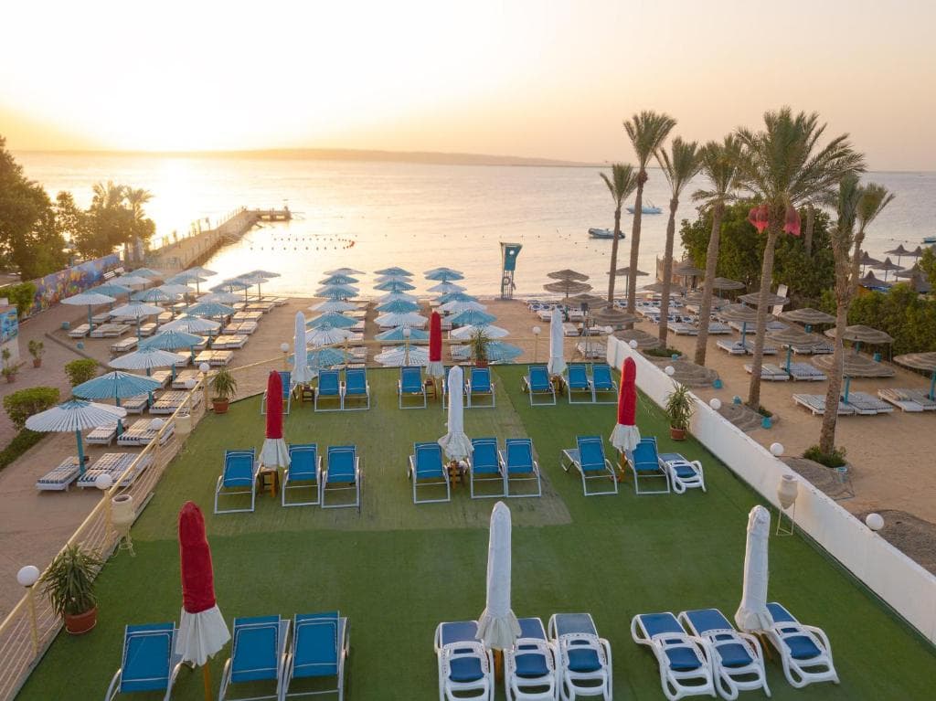 Minamark Beach Resort - 9