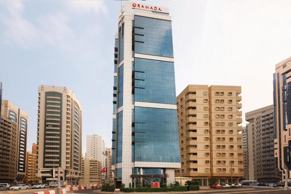 Hotel Ramada by Wyndham Abu Dhabi Corniche - 1