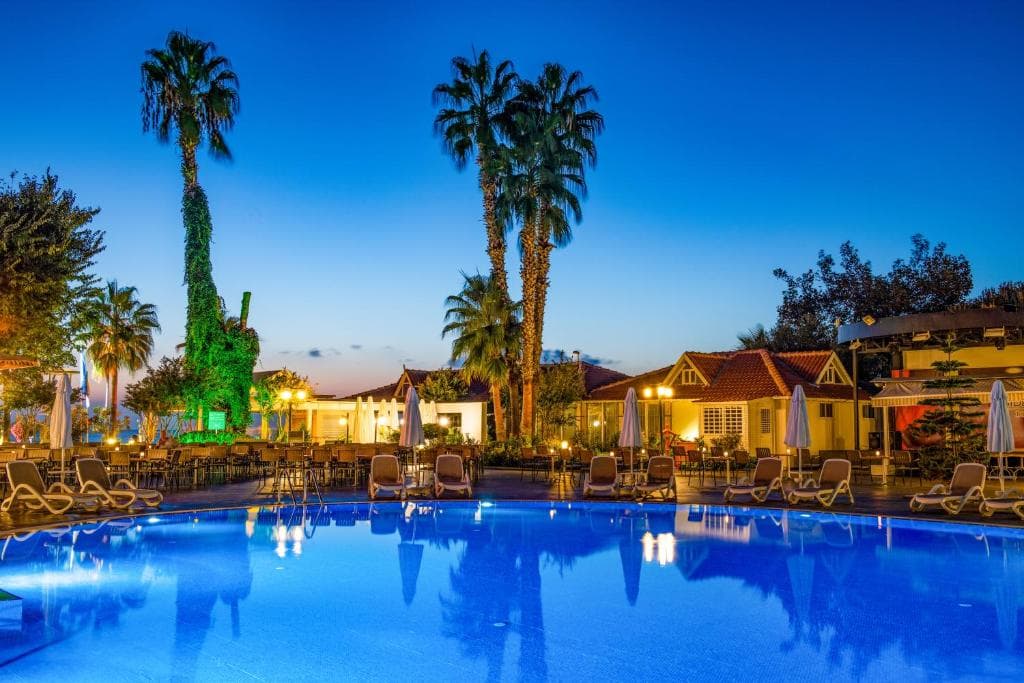 Side Star Beach Hotel - 4