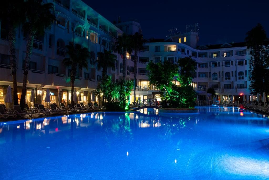 Side Star Beach Hotel - 24