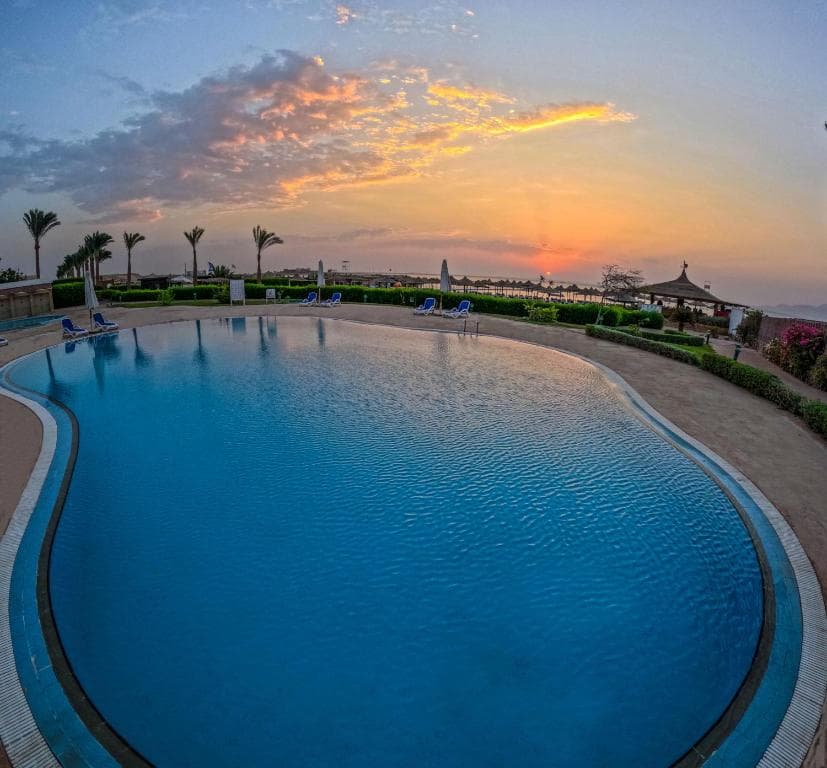 Ivy Cyrene Island Aqua Park Resort (ex Cyrene Island Hotel) - 11
