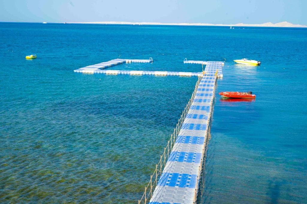 Ivy Cyrene Island Aqua Park Resort (ex Cyrene Island Hotel) - 20