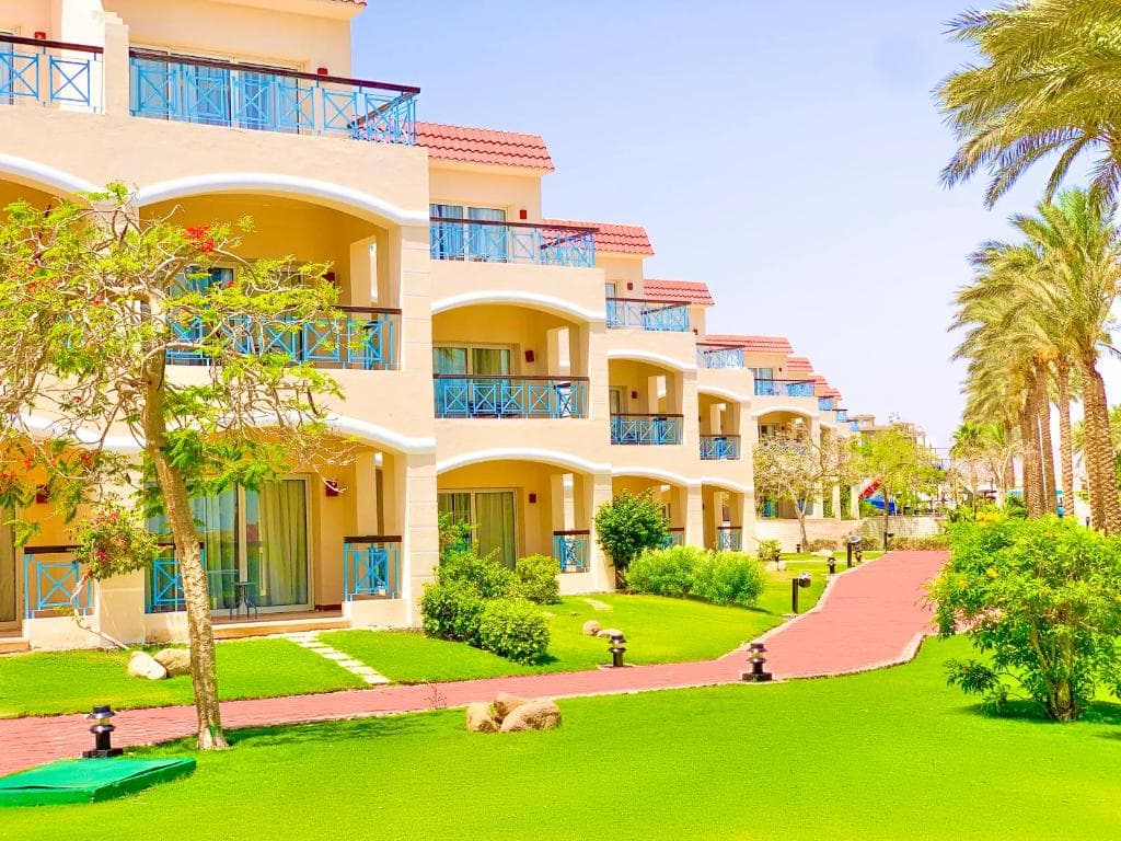 Ivy Cyrene Island Aqua Park Resort (ex Cyrene Island Hotel) - 28