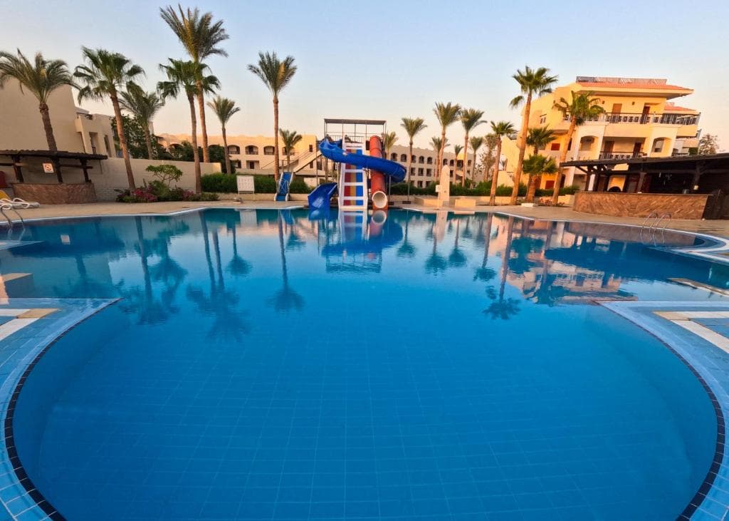 Ivy Cyrene Island Aqua Park Resort (ex Cyrene Island Hotel) - 30