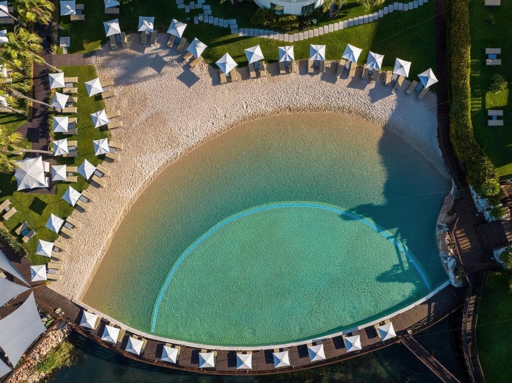 Domes Lake Resort - 4