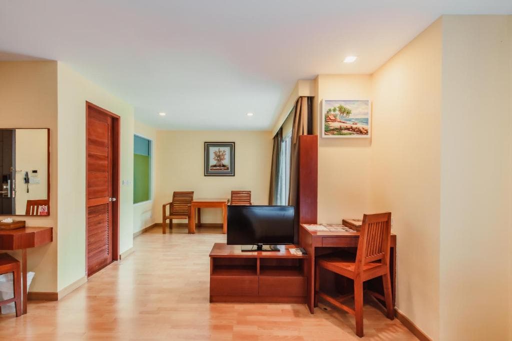 Hotel Elite Suites Patong - 40