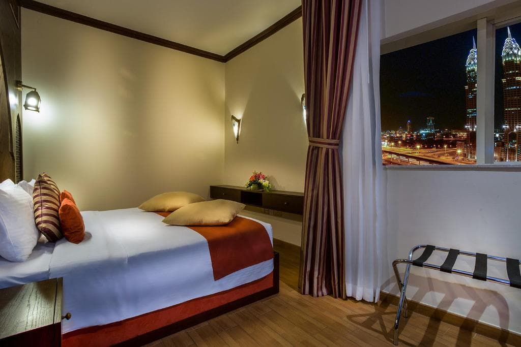 Hotel First Central Suites - 4