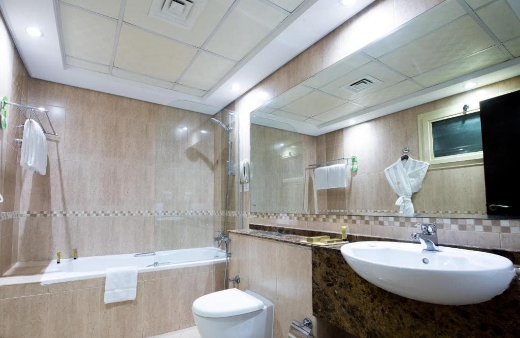 Hotel First Central Suites - 12