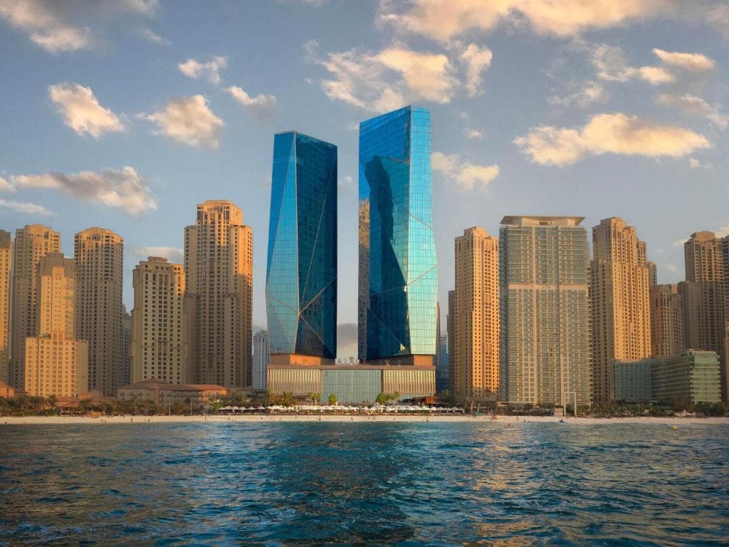 Charter Dubai - Hotel Rixos Premium Dubai 5*