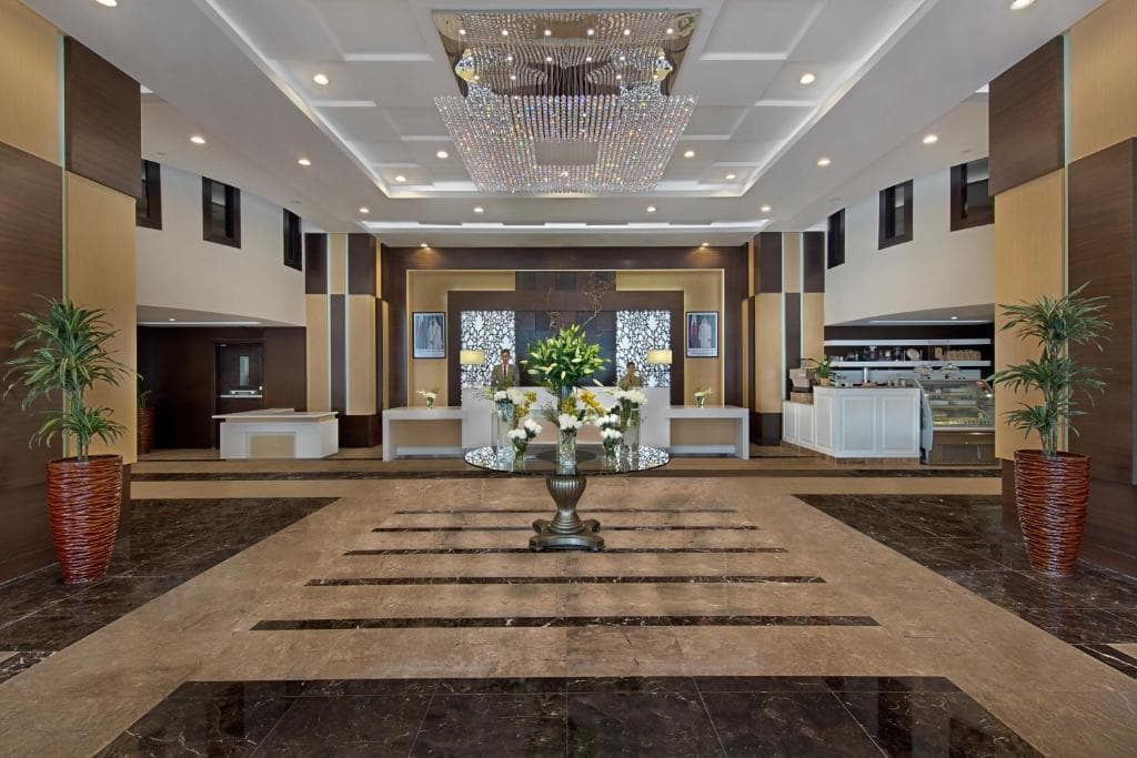 Ezdan Hotel West Bay - 24