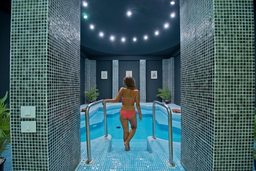 Amphoras Beach Resort - 32