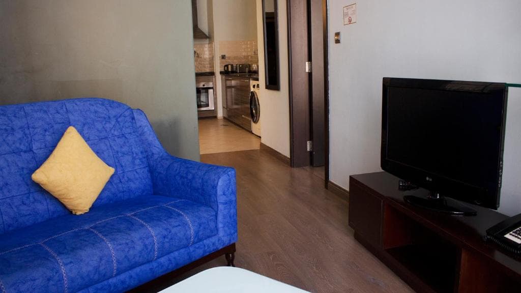Signature Hotel Apartments and Spa - 22