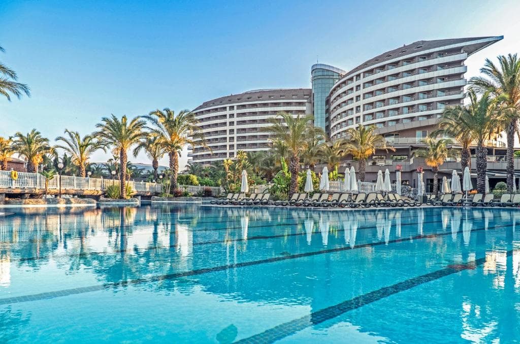 Hotel Royal Wings - 1