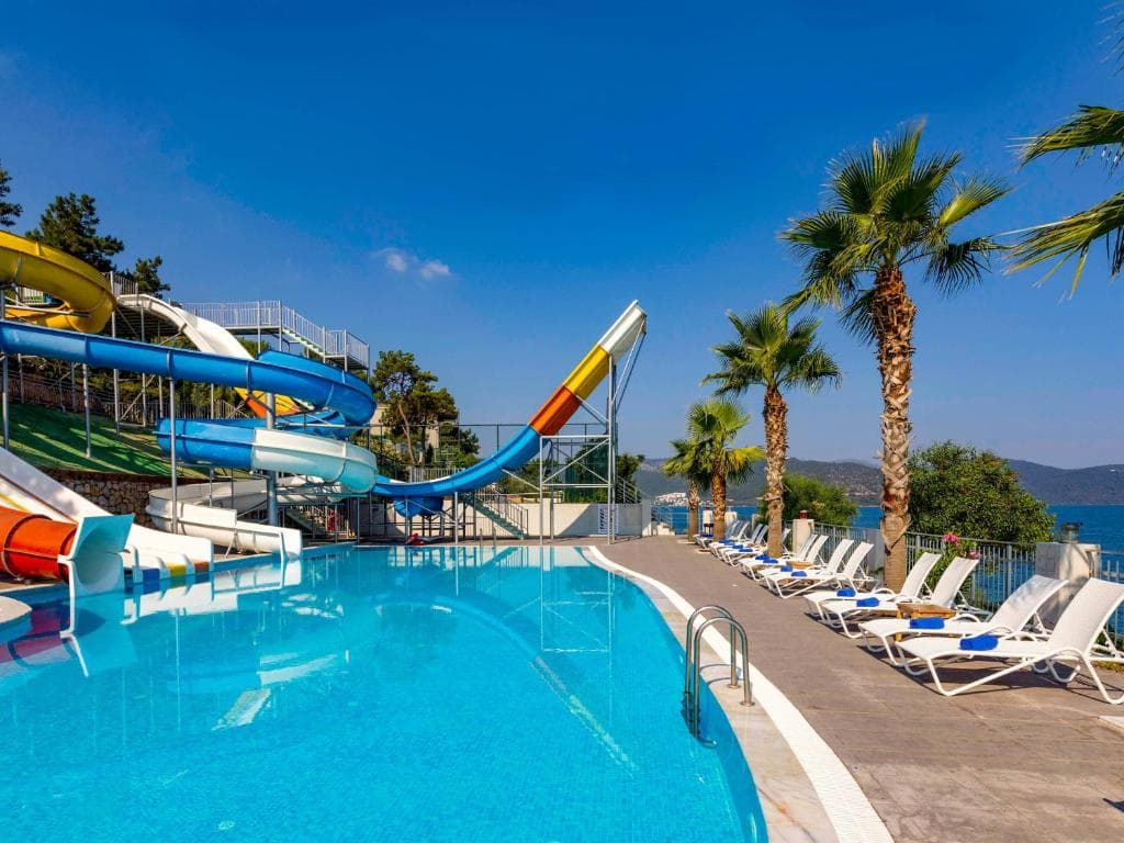 Blue Dreams Resort - 17