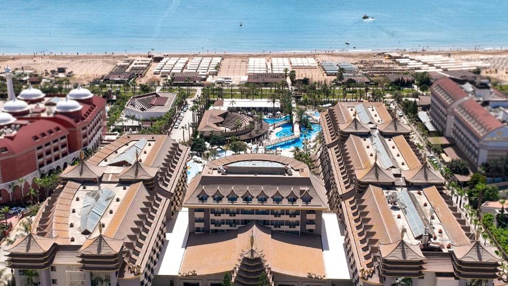 Hotel Royal Dragon - 1