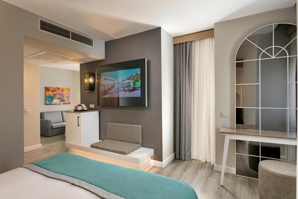 Charter Antalya - Hotel Limak Arcadia - 7