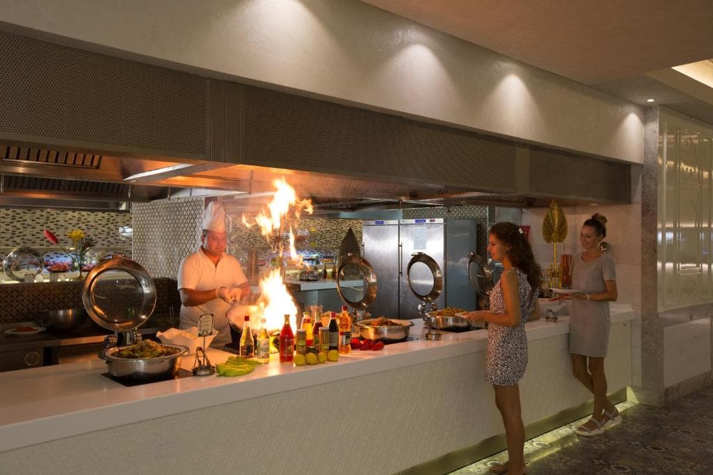 Hotel Royal Taj Mahal - 41