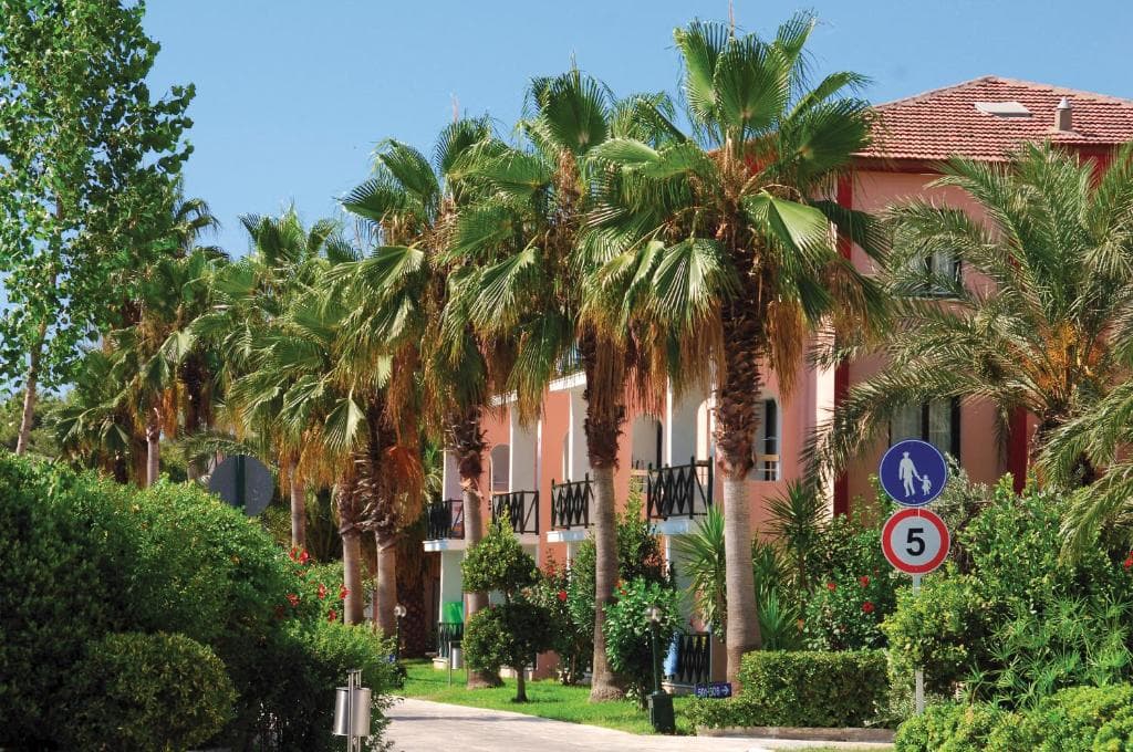 Hotel Sural Garden - 1