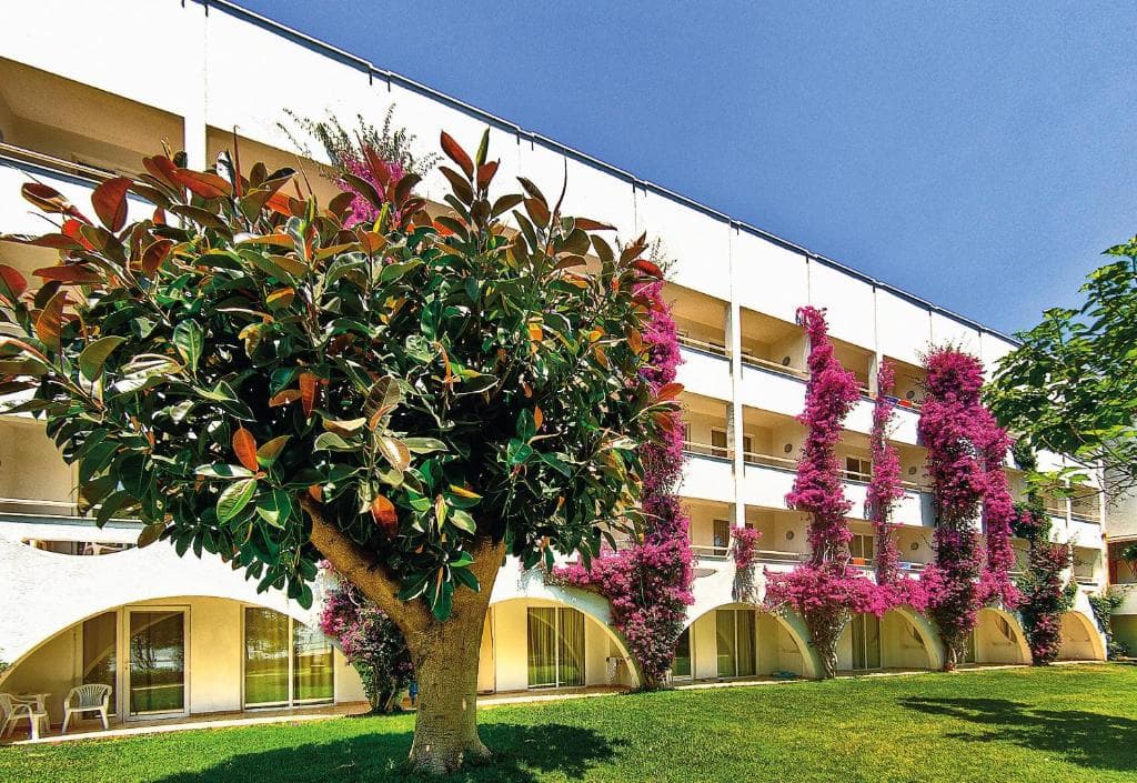 Labranda Alantur - 34