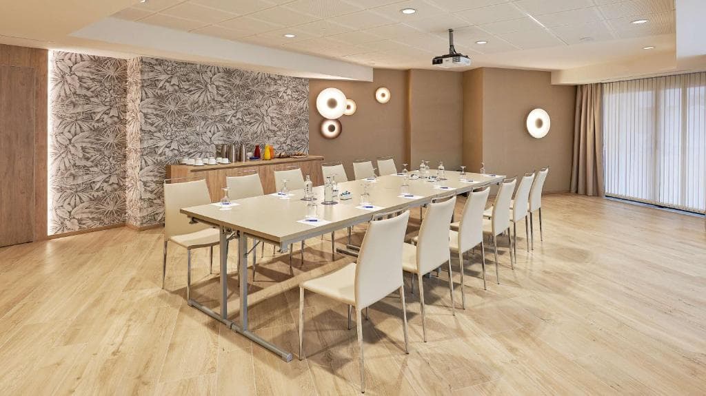 NH Imperial Playa - 38