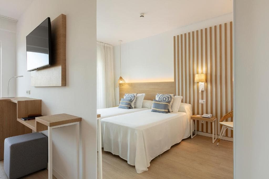 Barcelona - Hotel Cala Font - 15