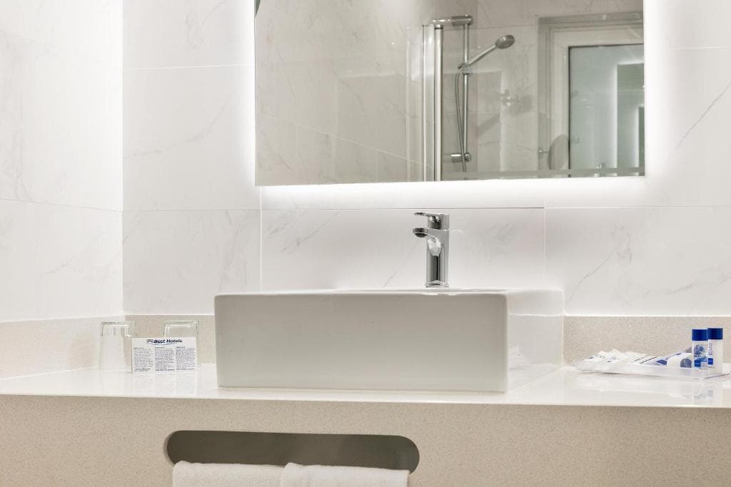 Best Da Vinci Hotel - 36