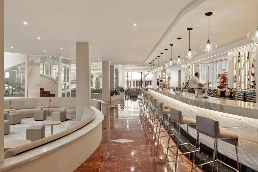 Best Da Vinci Hotel - 39