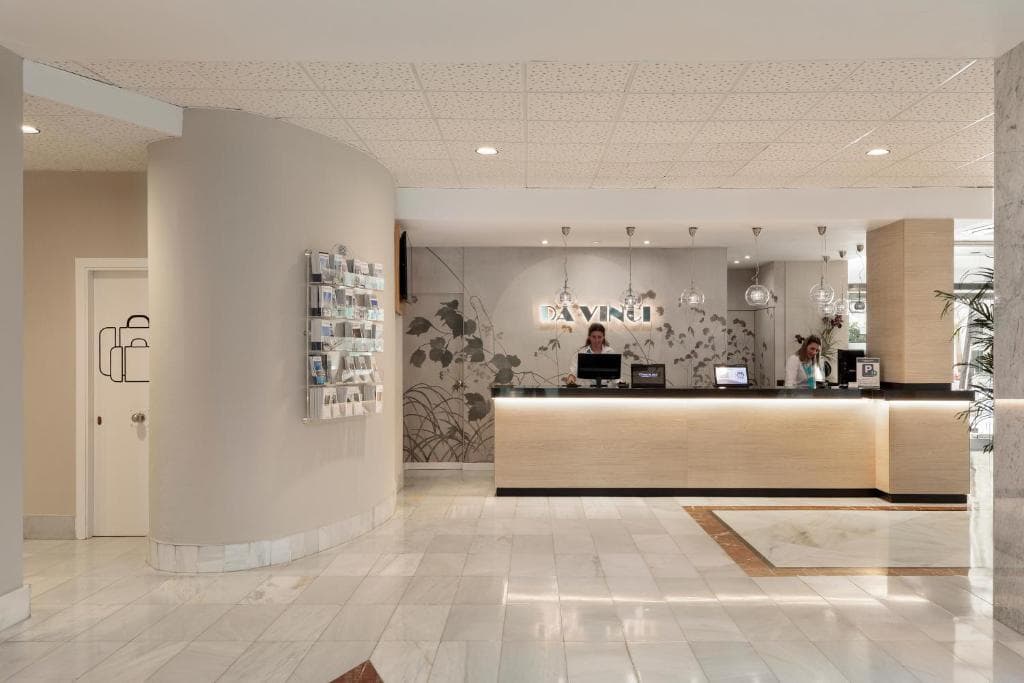 Best Da Vinci Hotel - 40