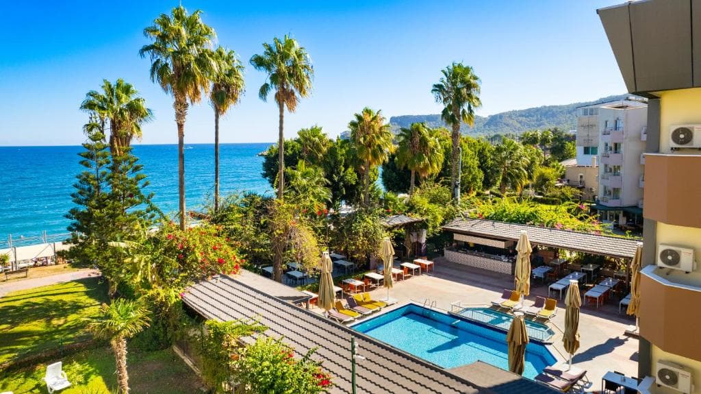 FAME BEACH HOTEL - 4