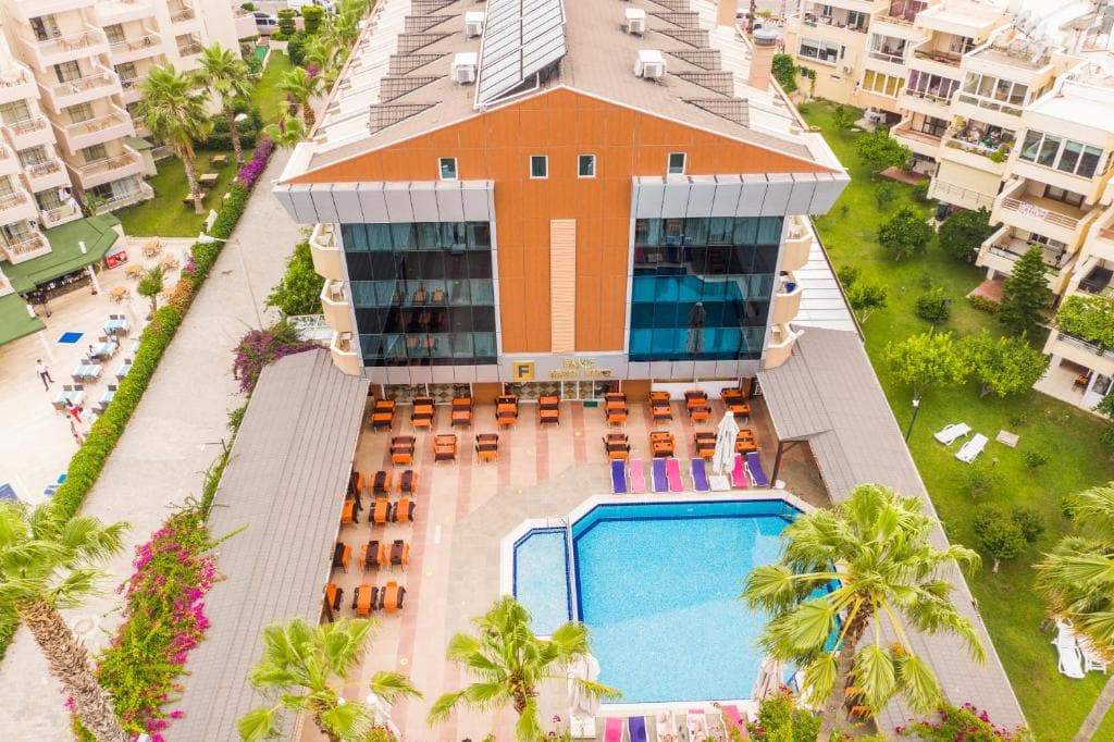FAME BEACH HOTEL - 8