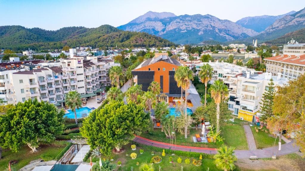 FAME BEACH HOTEL - 12